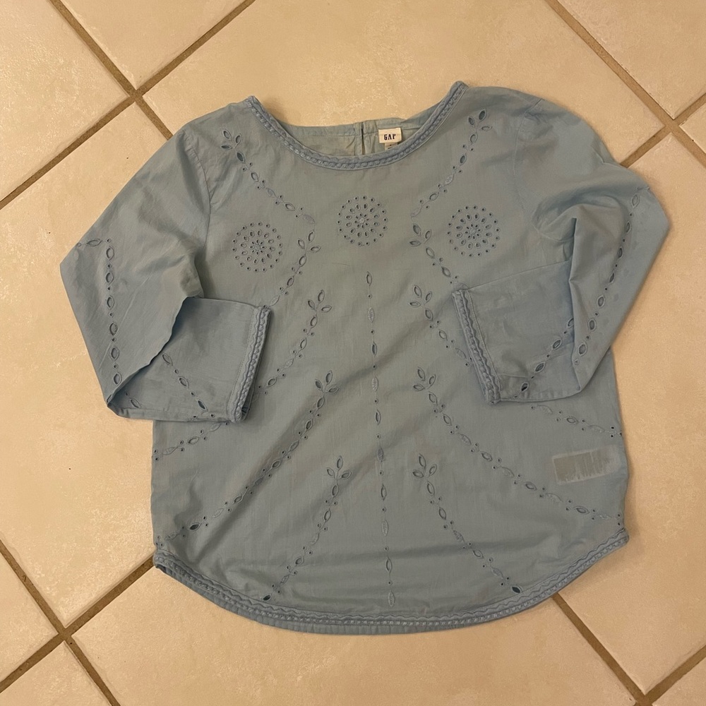 GAP cotton top.